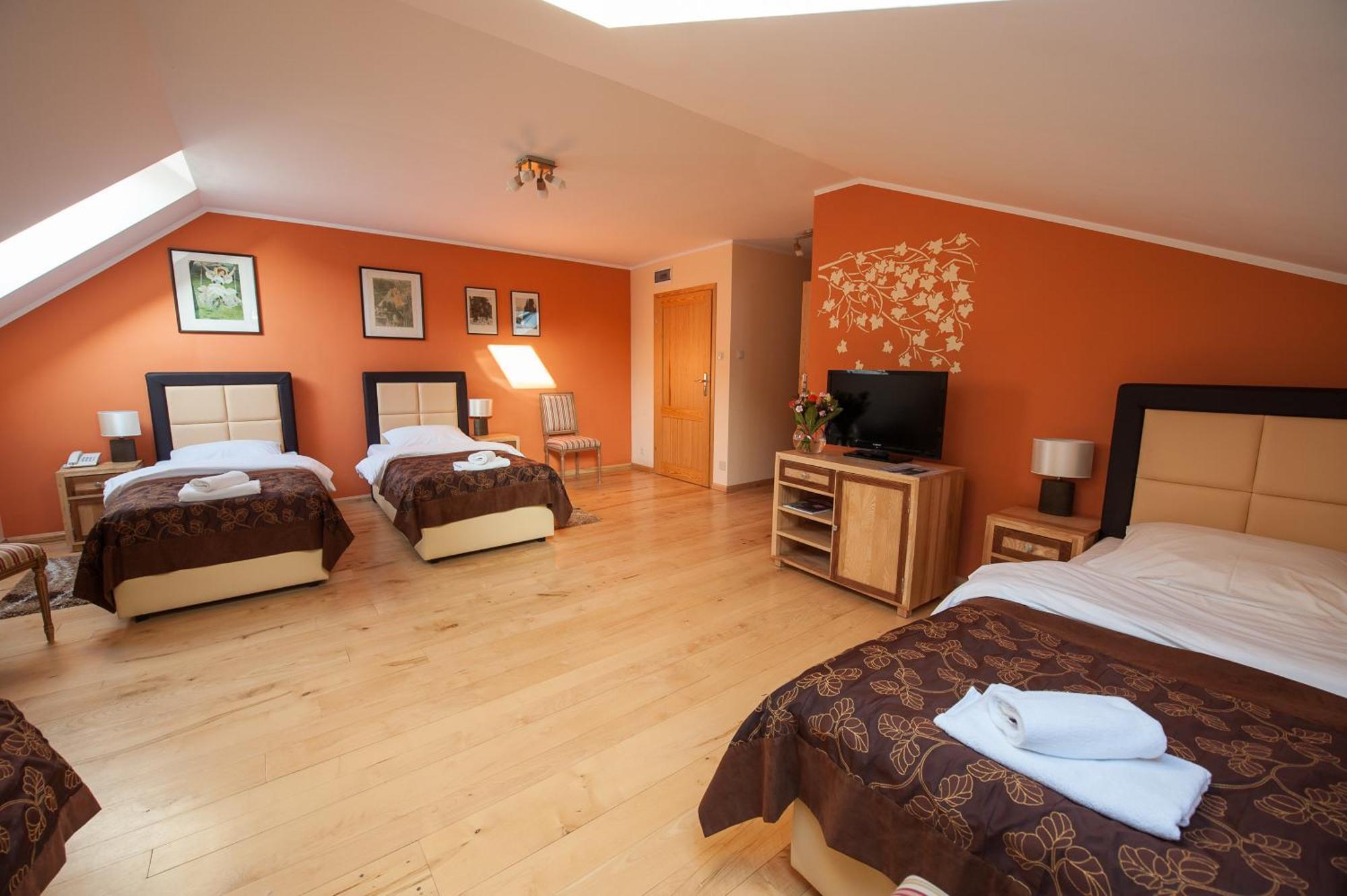 Hotel Siedem Drzew Biskupice  Habitación foto