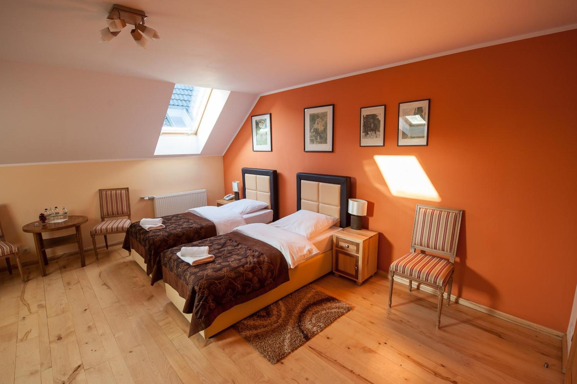 Hotel Siedem Drzew Biskupice  Habitación foto